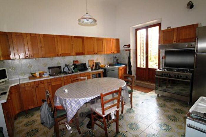 Appartamento con 5 locali in vendita in Jesi