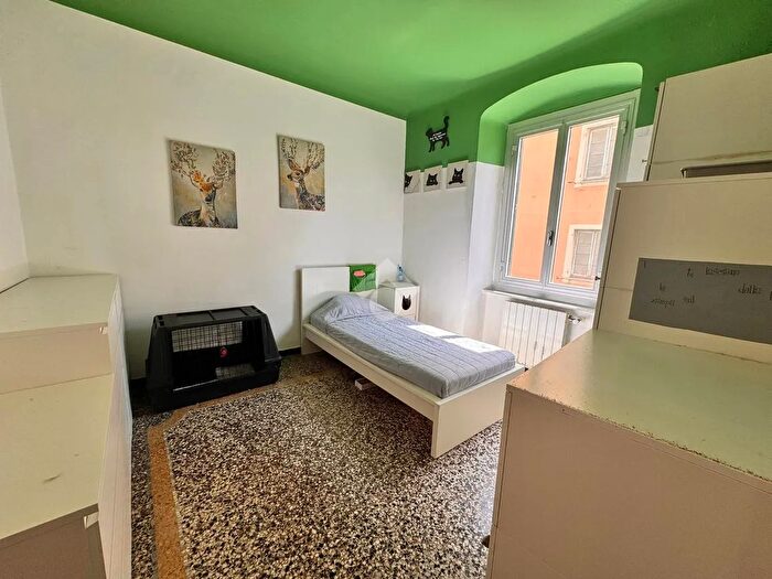 Appartamento con 5 locali in vendita in Via del Campasso, Genova