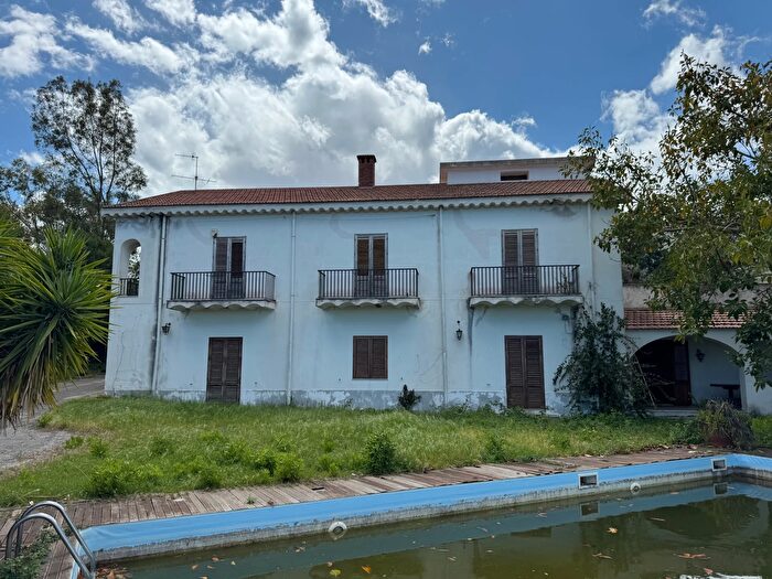 Casa con 9 locali in vendita in Contrada Oliveto, Acquedolci