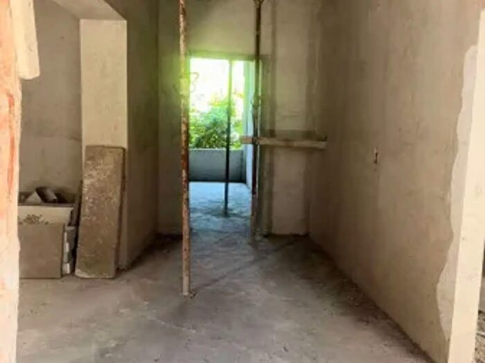 Appartamento con 6 locali in vendita in Piazza Calabrese Snc, Nola