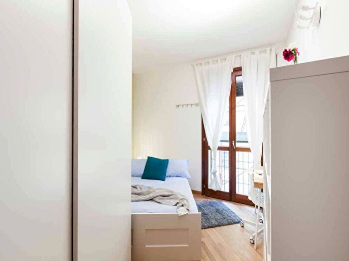 Appartamento con 6 locali in affitto in Via Privata San Martiniano, Corvetto, Milano