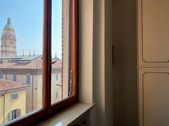 Appartamento trilocale in affitto in Centro Storico, Piacenza