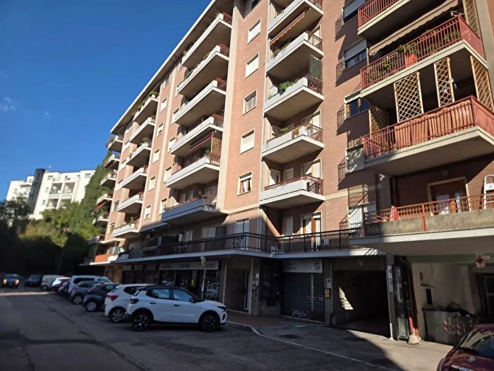 Appartamento trilocale in vendita in Via del Coppetta, Perugia