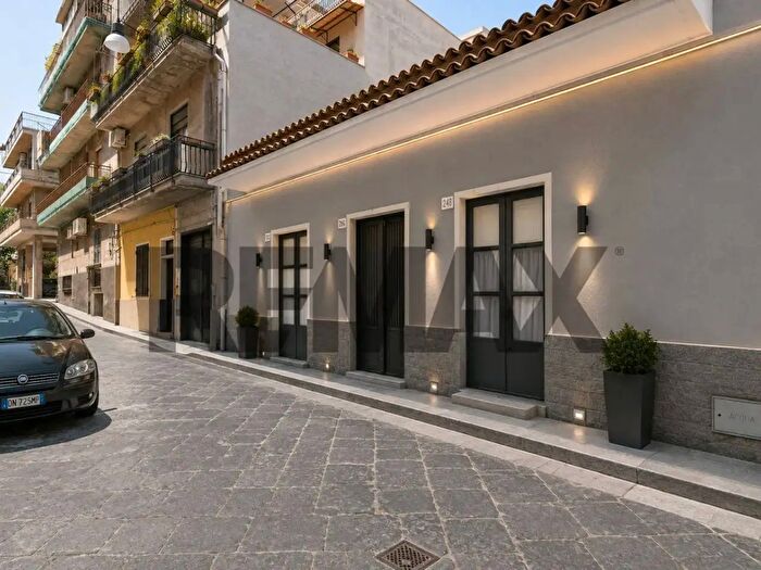 Casa quadrilocale in vendita in Via Mulini, Misterbianco