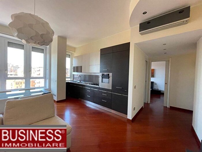 Appartamento bilocale in affitto in Piazzale Biancamano, Moscova, Milano