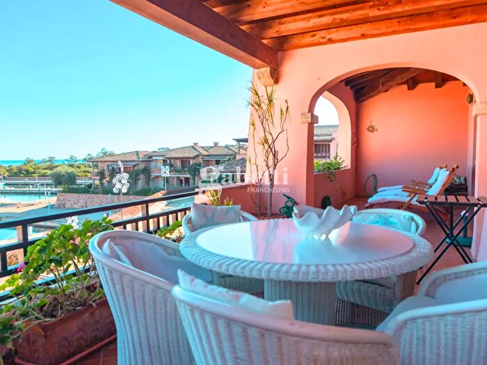 Appartamento trilocale in vendita in Puntaldia Snc, San Teodoro