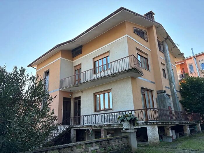Casa in vendita in Viale Risorgimento, Lugagnano Val DArda