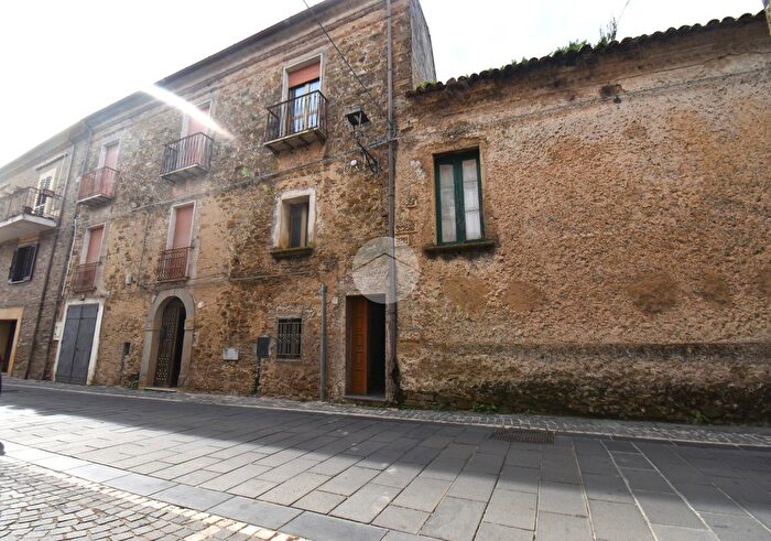 Appartamento trilocale in vendita in Corso Umberto I, Prignano Cilento