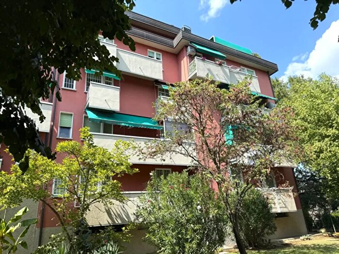 Appartamento trilocale in vendita in Via Trieste, Casalecchio Di Reno