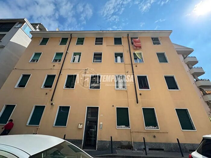 Appartamento bilocale in vendita in Via Gradisca, Baranzate