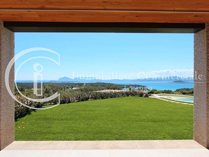 Casa con 6 locali in affitto in Via dellErica, Porto Cervo, Arzachena