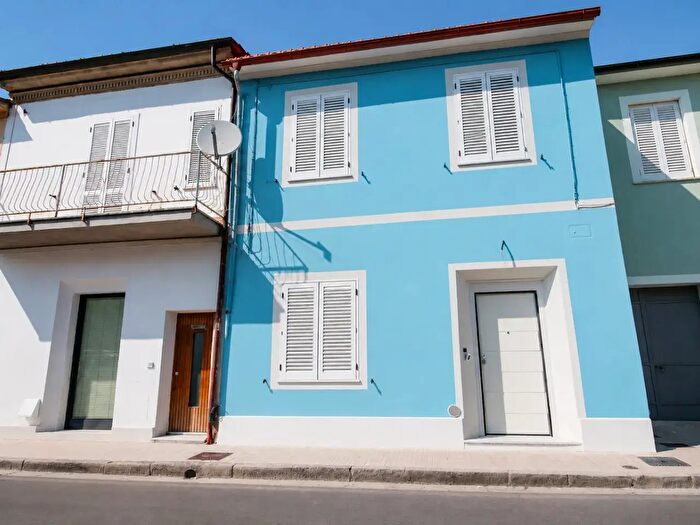 Casa con 5 locali in vendita in San Giuliano Terme