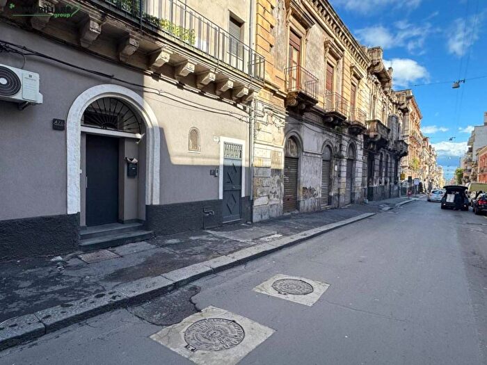 Appartamento bilocale in affitto in Via Vittorio Emanuele II, Centro Storico, Catania