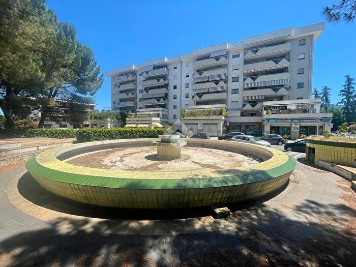 Appartamento con 6 locali in vendita in Via Giuseppe Verdi, Rende