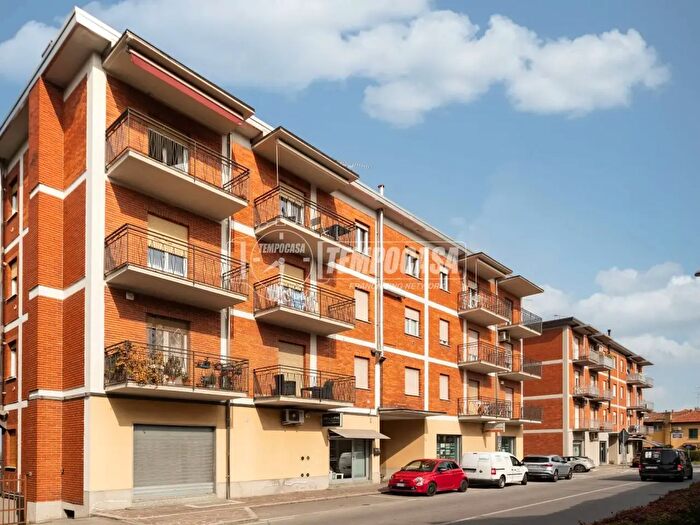 Appartamento trilocale in vendita in Via Nazario Sauro, Cassago Brianza