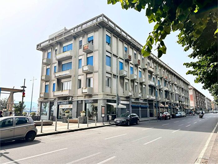 Appartamento monolocale in affitto in Via Garibaldi, Centro Storico, Messina