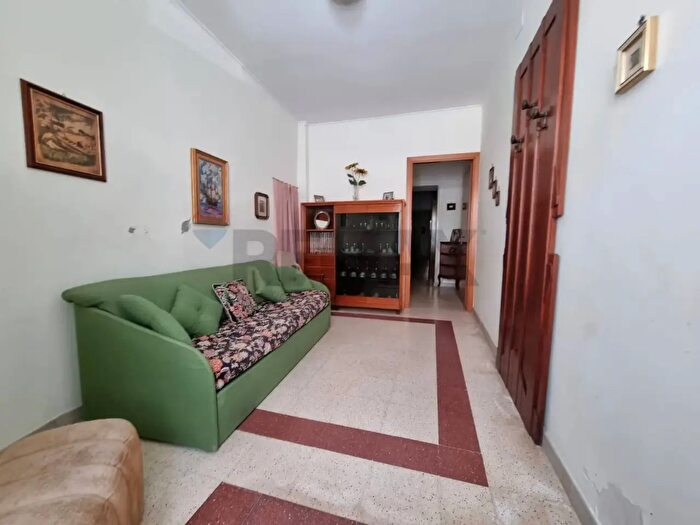Casa con 7 locali in vendita in Via Epicarmo, Augusta