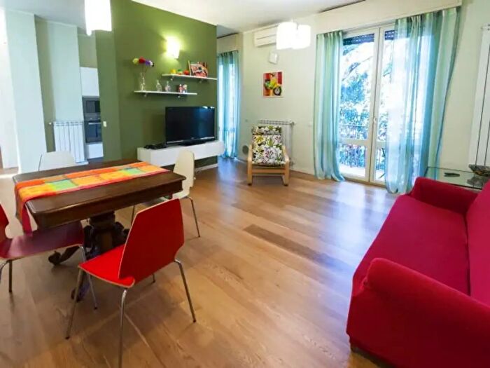 Appartamento quadrilocale in affitto in Via Pier Alessandro Paravia, Milano