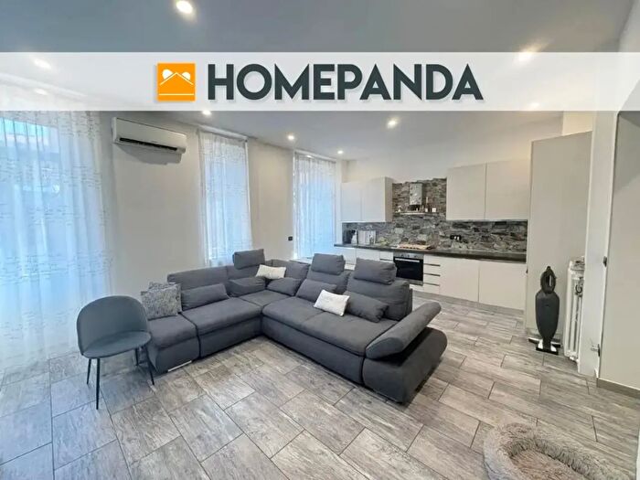 Appartamento trilocale in vendita in Via Tronzano, Torino