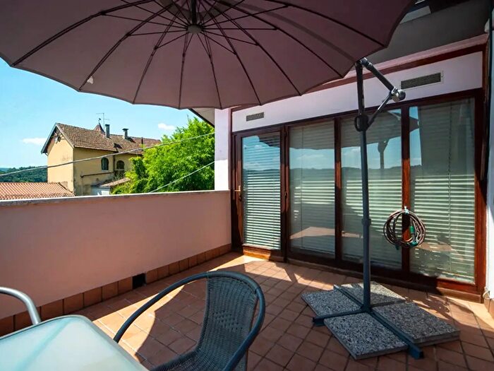 Appartamento trilocale in vendita in Strada del Tormeno, Vicenza