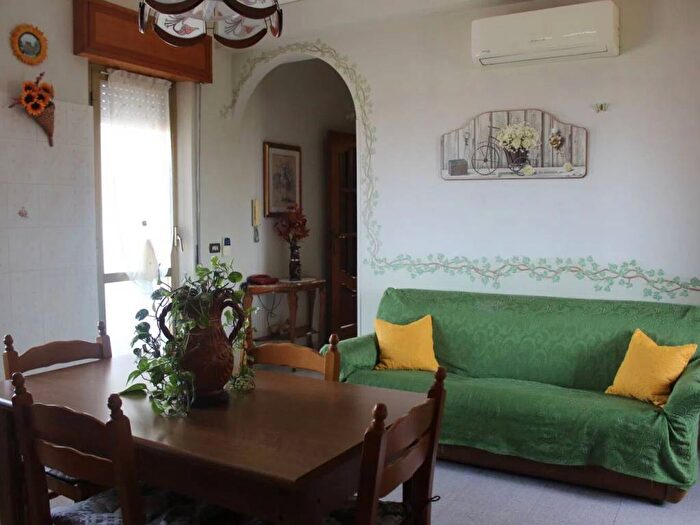 Appartamento con 5 locali in affitto in Via Bottaro SNC, Centro, Villa San Giovanni