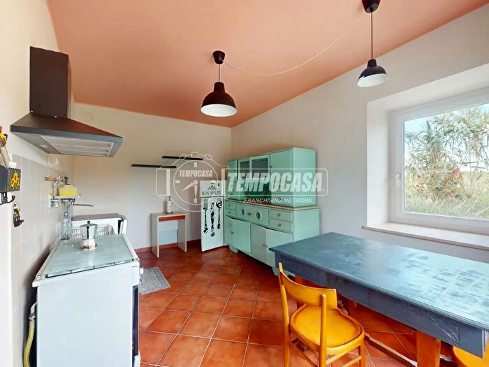 Casa quadrilocale in affitto in Via Alba, Vezza DAlba