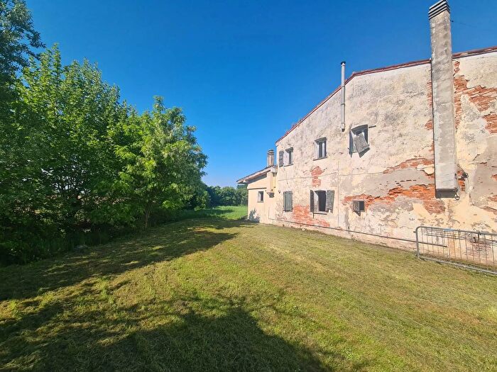 Casa con 7 locali in vendita in Via Miglio Pianiga, Pianiga