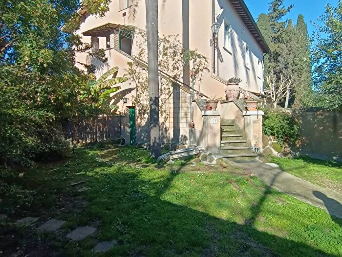 Appartamento con 5 locali in affitto in Via della Tenuta della Maglianella, Maglianella, Roma