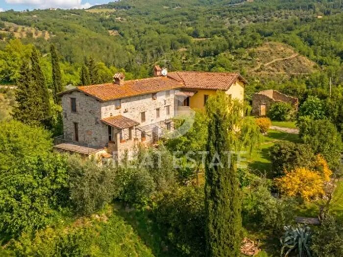 Casa con 6 locali in vendita in Località Canutoli, Umbertide