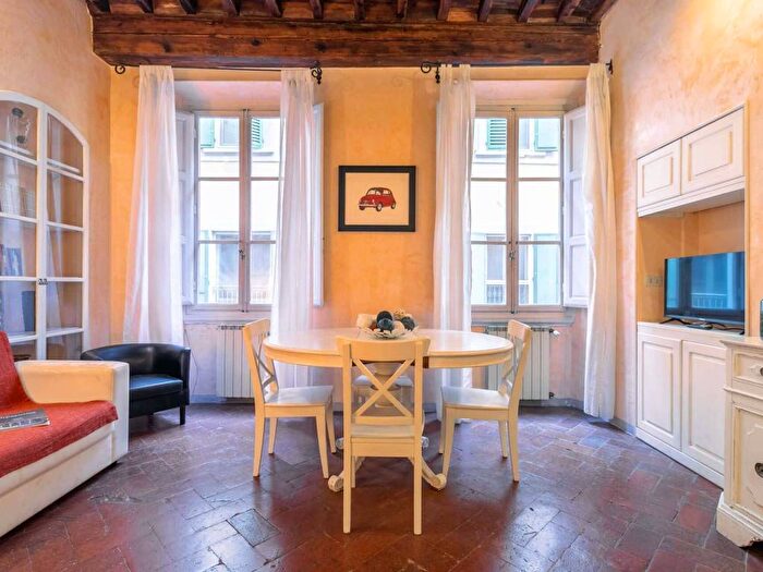 Appartamento trilocale in affitto in Via Sant'Antonino, Santa Maria Novella, Firenze
