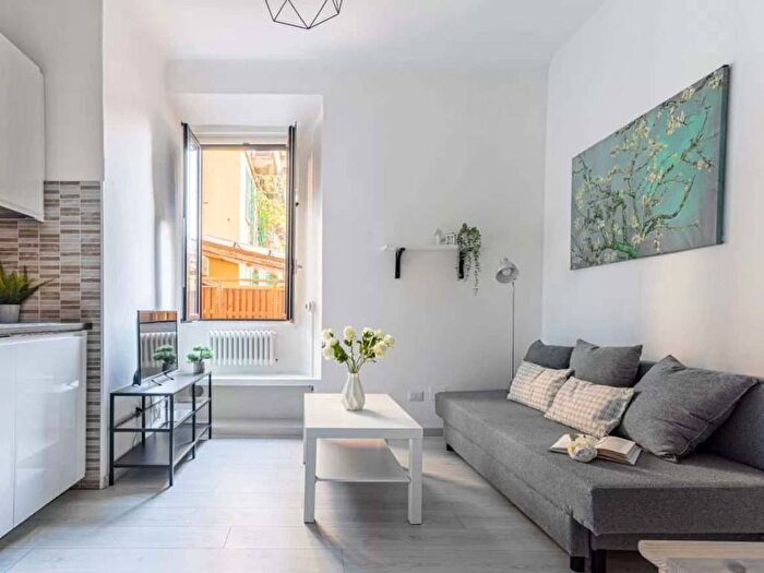 Appartamento bilocale in affitto in Via Savona, Solari, Milano