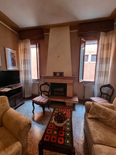 Appartamento quadrilocale in vendita in Calle delle Procuratie, Venezia