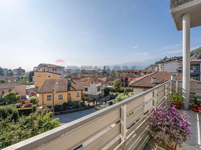 Appartamento con 5 locali in vendita in Verbania