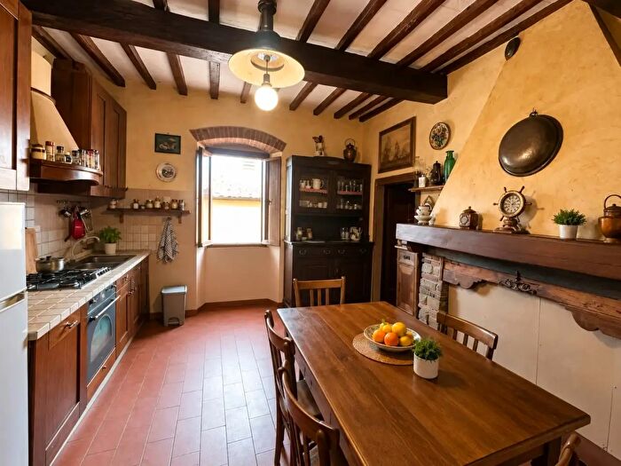Appartamento con 5 locali in vendita in Castagneto Carducci