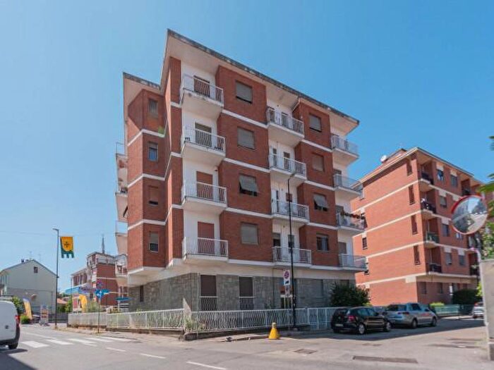 Appartamento quadrilocale in vendita in Via Giuseppe Cagna, Asti