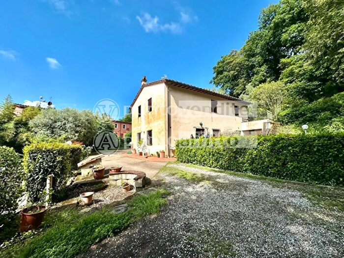 Casa con 7 locali in vendita in Ia del Colle in SMartino in Colle, Capannori