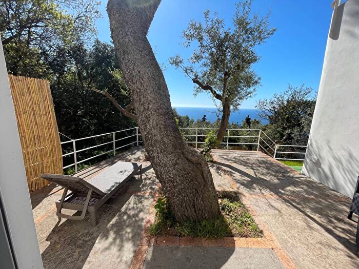Appartamento trilocale in affitto in Rampa San Cataldo, Anacapri