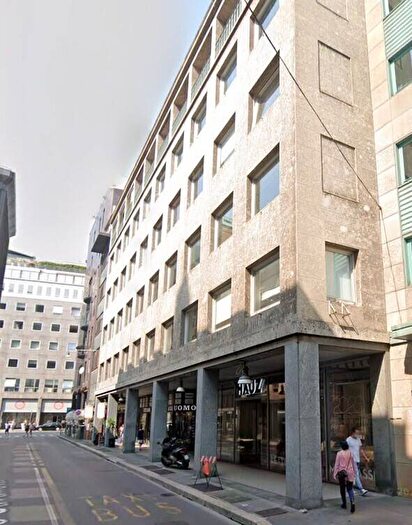 Appartamento quadrilocale in affitto in via Cavallotti, Borgogna Largo Augusto, Milano
