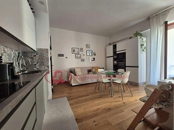 Appartamento trilocale in vendita in Via Galeotti, Firenze