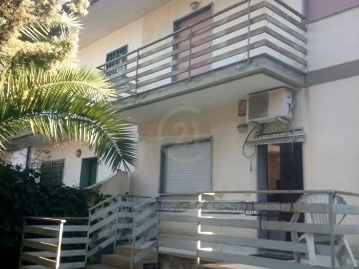 Casa trilocale in vendita in Mascalucia