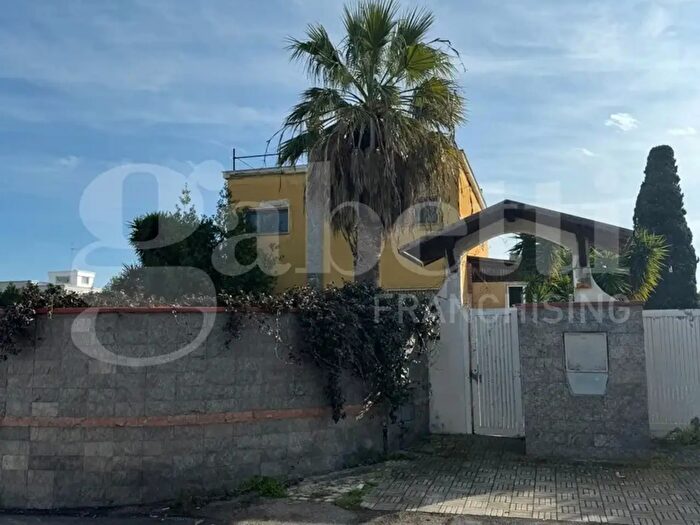 Casa con 6 locali in vendita in Strada Pizzillo, Bari