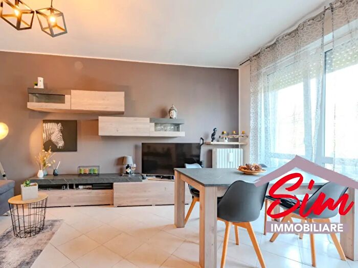 Appartamento trilocale in vendita in Viale Beato Quagliotti, Galliate