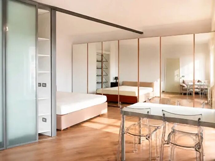 Appartamento bilocale in affitto in Via Mac Mahon, Milano