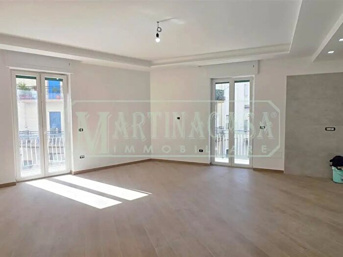 Appartamento quadrilocale in vendita in Via Rocco Goffredo, Martina Franca