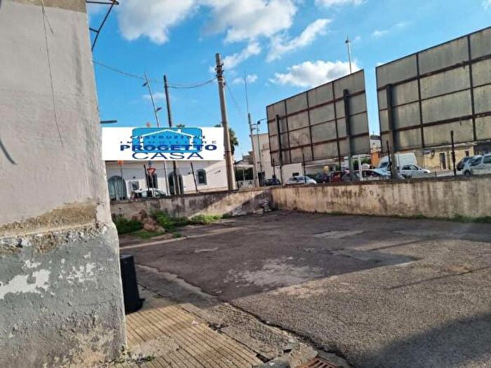 Appartamento con 6 locali in vendita in Via Trieste Snc, Palma Campania