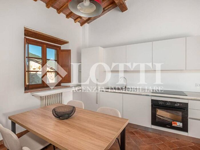 Appartamento trilocale in affitto in Località S Jacopo, Vicopisano