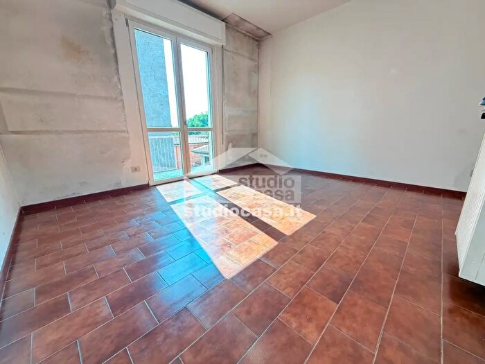 Appartamento trilocale in vendita in Via Zaninelli, Crema