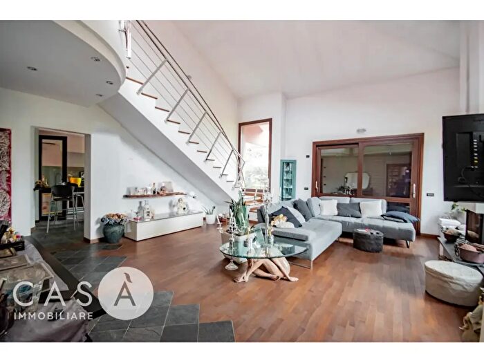 Casa con 8 locali in vendita in Via Turchetta, Rimini