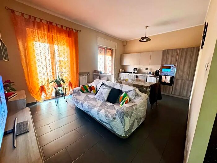 Appartamento con 7 locali in vendita in Via dei Landi, Genova