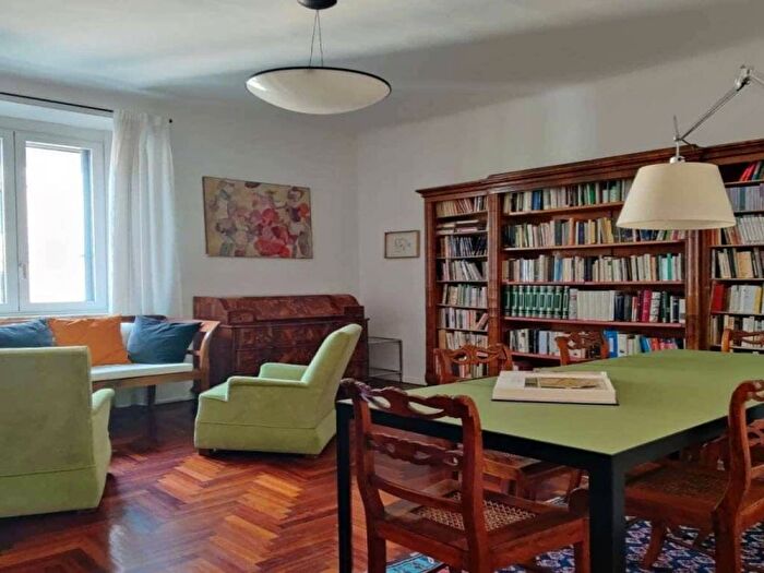 Appartamento trilocale in affitto in Via Lecco, Porta Venezia, Milano